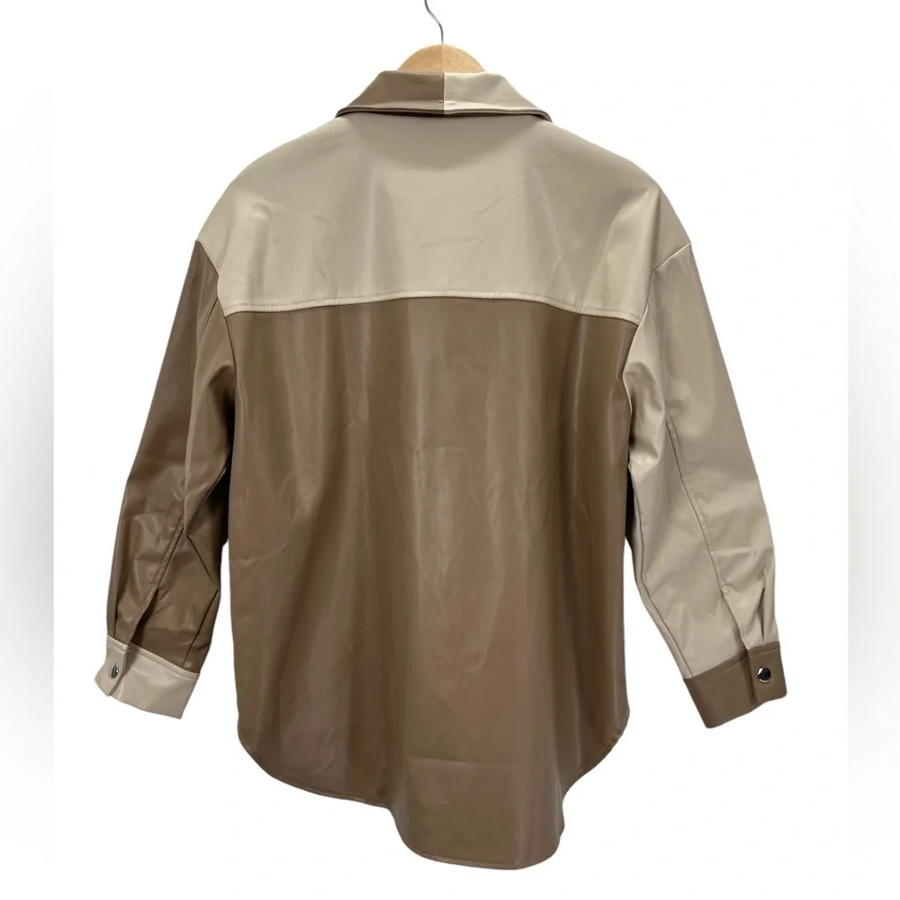 AndTheWhy Women's Colorblock Faux Leather Oversized Shacket Small Western